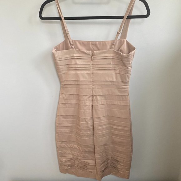 *NOT FOR SALE/SOLD* BCBG Maxazria Dress (Sz 2) Colour Nude/Tan - Picture 2 of 3